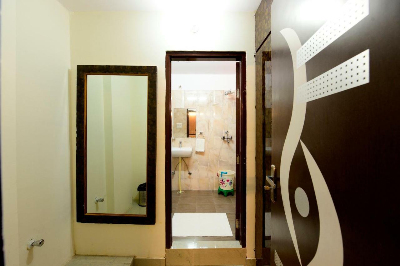 جايبور Hotel Radha Nikunj Residency المظهر الخارجي الصورة